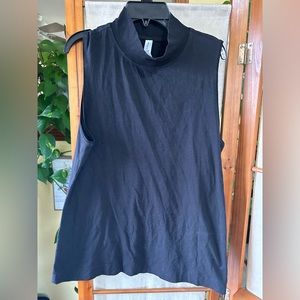Athleta  Mock neck tank